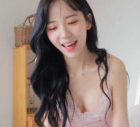 KK里世界 合集下载-[32V-2.75GB]