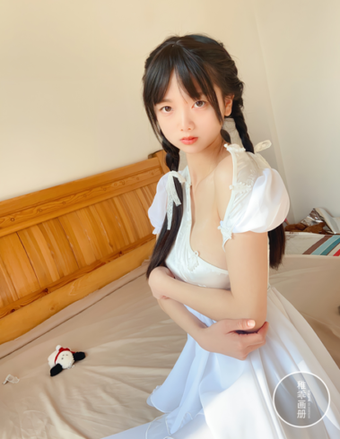 稚乖画册 29套写真合集下载-[53.1G]
